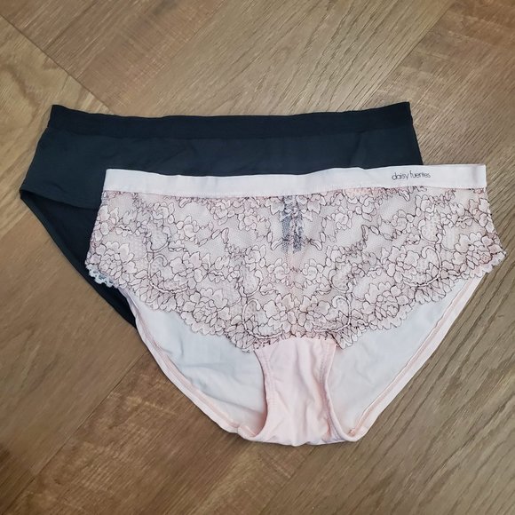 Daisy Fuentes Other - NEW UNWORN Daisy Fuentes Soft Lace Briefs Bundle